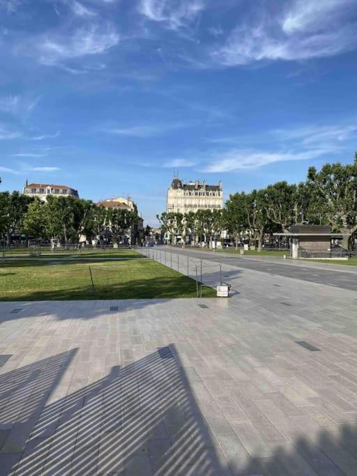 Emile Zola - Grand Appartement Proche Gare Et Polygone - Parking Gratuit- Beziers Béziers Exterior foto